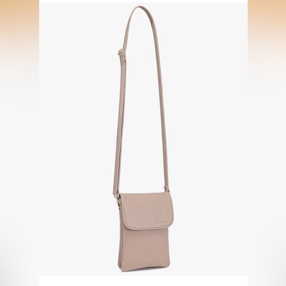 Cream Crossbody Bag. MINI CROSSBODY
PHONE BAG
NEW SOFT LEATHER
EXCELLENT COND - Picture 10 of 13